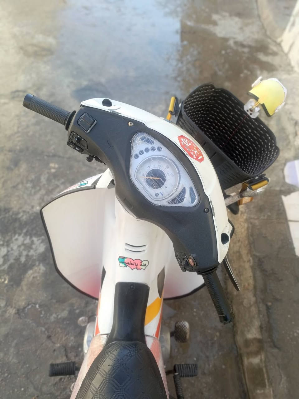 سلفيزمديل ٢٠١٤
بصمه
سويج
هندر 
كهربائيات شلع تشتغل 
لماطور مذب علي ربع 
مكينه خير من الله لاتنقيص لاتبخير
سعر ٦٢٥ بي مجال قليل 
او مراوس ب ايراني 
***********
