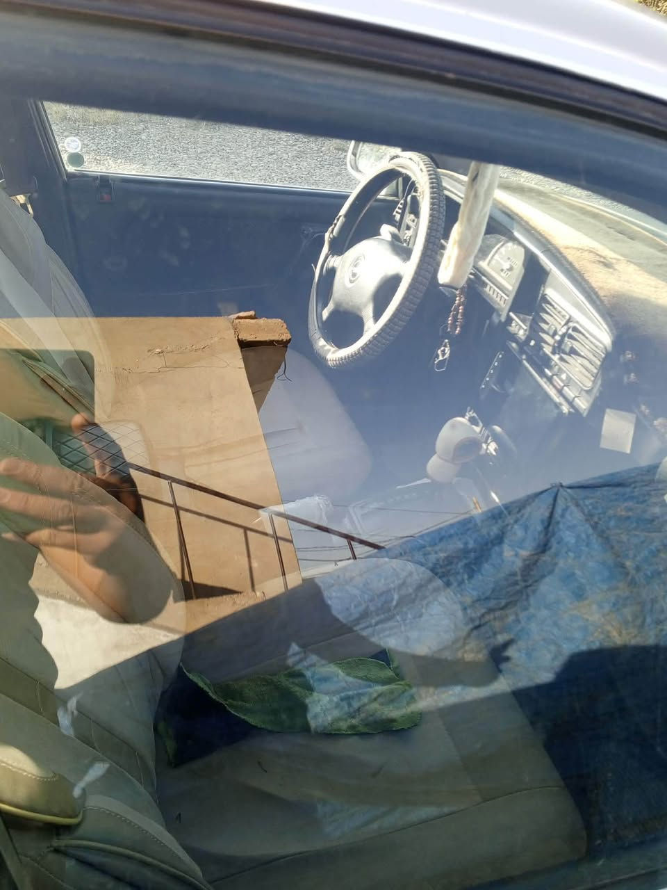 سلام عليكم سياره اوميكه موديل 1991رقم اربيل سياره تبريد بلادي مايشتغل شاديله سبلت سياره بدون خياس بدون ضربه فقط صبغ جماليه كير اوتماتيك محرك وكير شرط سياره ماناقصه ربع دينار السعر 45 رقم الهاتف *********** Singapore

