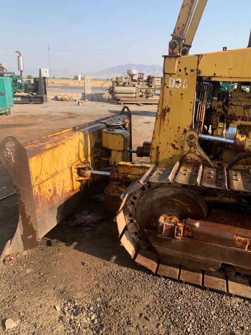 بلدوزر كتربلرD3 منفيست ما مفتوح شغال٦٥ ورقه*********** واتساب رانيه سليمانيه
