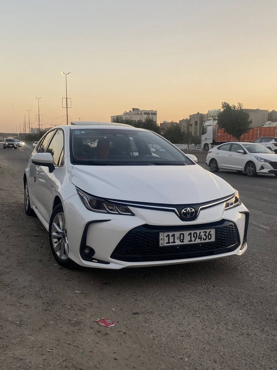 كورلا هايبرد 2024 الشكل الخليجي
مكفولة من اي ضربة سيارة نظيفة جداً
ماشية ٣٤ الف 
مدوشمها ارضية وكشنات 
عنواني حي العدل بغداد 
التواصل واتساب ***********
