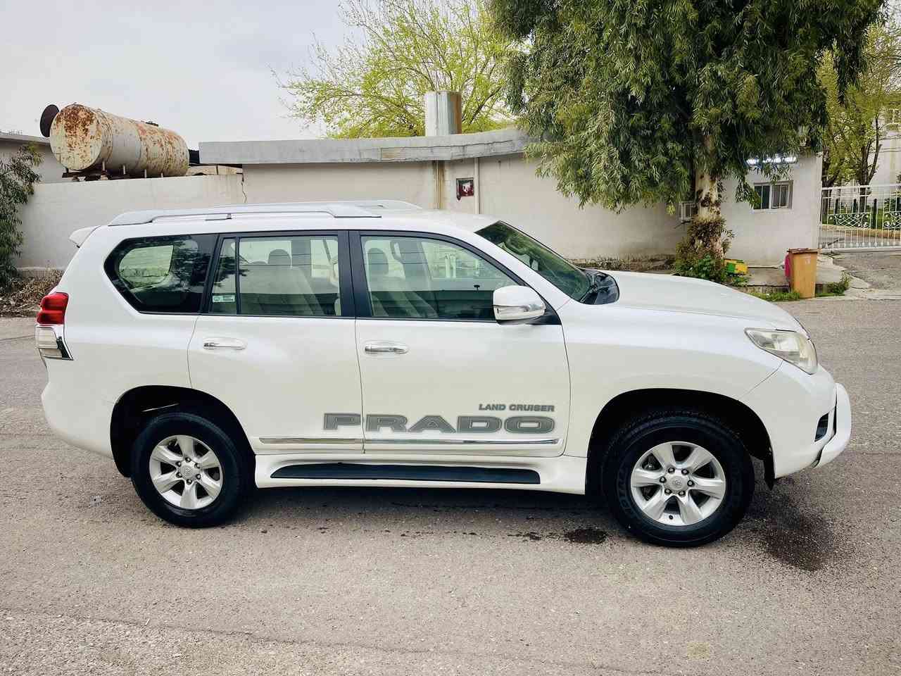 Prado 2011 بدون صبوغ مكفوله 4 سلندر عنوان أربيل 
***********
وتسأب
