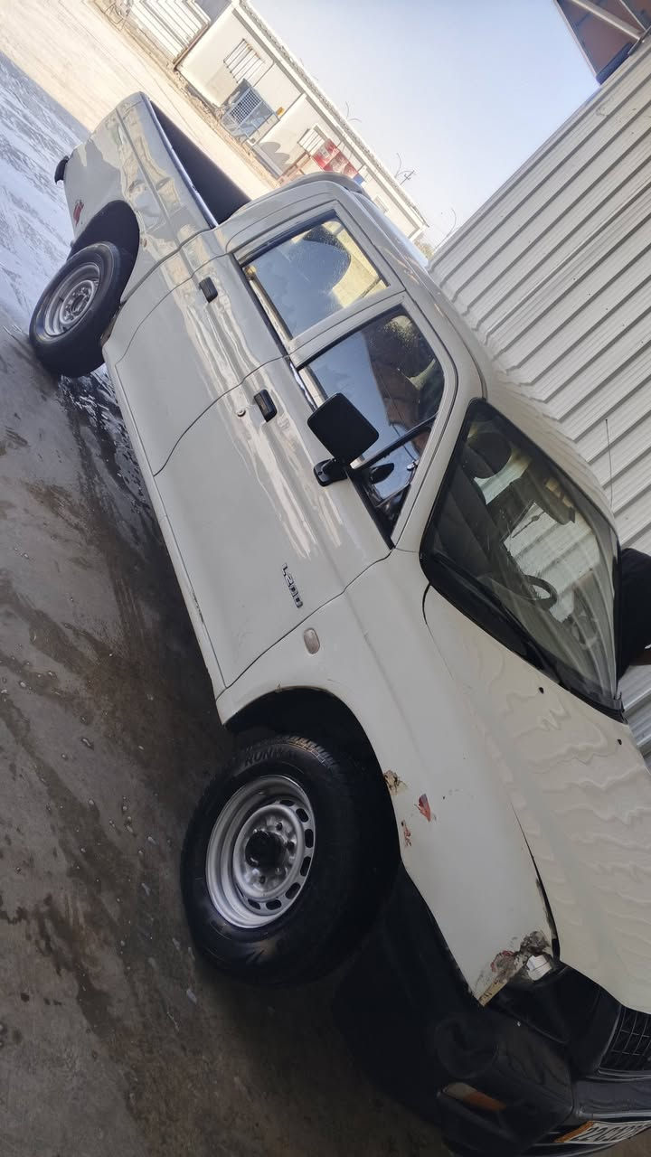 سلام عليكم 
مستيبوشي 2005
ادوات كصه حوض متومه اربيل السنويه ال 2030
كير ومكينه جدد حداده جديده قبل يومين مسويه 
طخم تاير جديد السعر 28 العنوان الناصريه ***********
ترهم مراوس حسب القناعه
