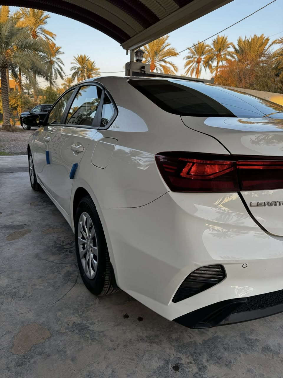 السلام عليكم 
كيا سيراتو
موديل 22
رقم بغداد باسمي 
خليجي كفاله عامه جديددده بمعنه الكلمه استخدام شخصي
الموصفات المعروفه
مكينه 1600 دوش
بابل مسيب
سعر 163$
***********
