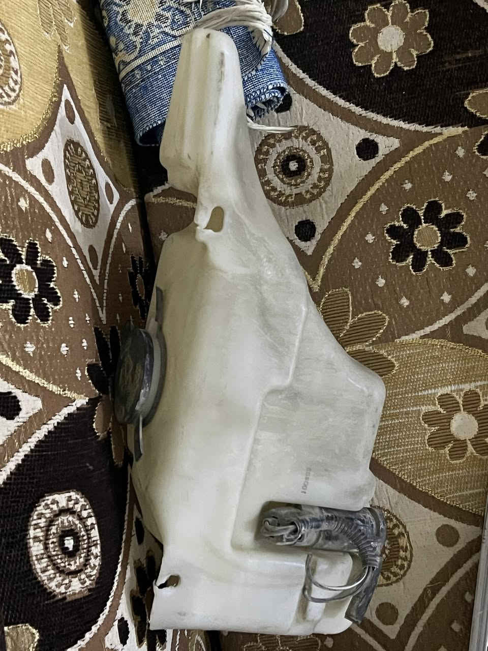 سلام عليكم قطع غيار فورد فكتوريا للتواصل والأسعار خاص متواجد ماسنجر وات ساب ***********اتصال *********** الاسعار خاص
