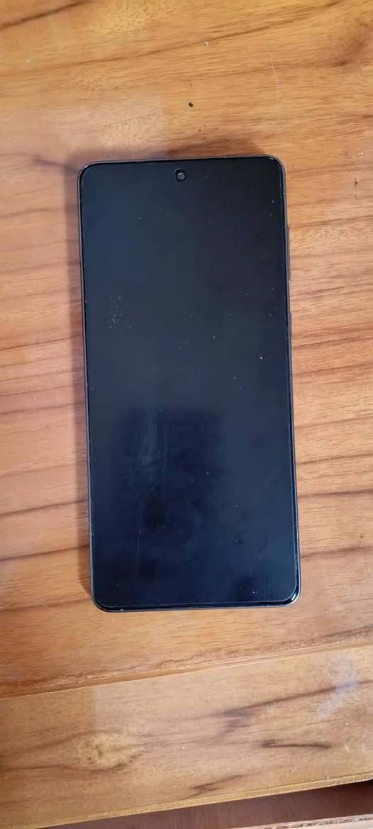 A73_5g
للبيع ملحقات كاملة 
السعر_250 بدون عملة 
الهاتف _***********
