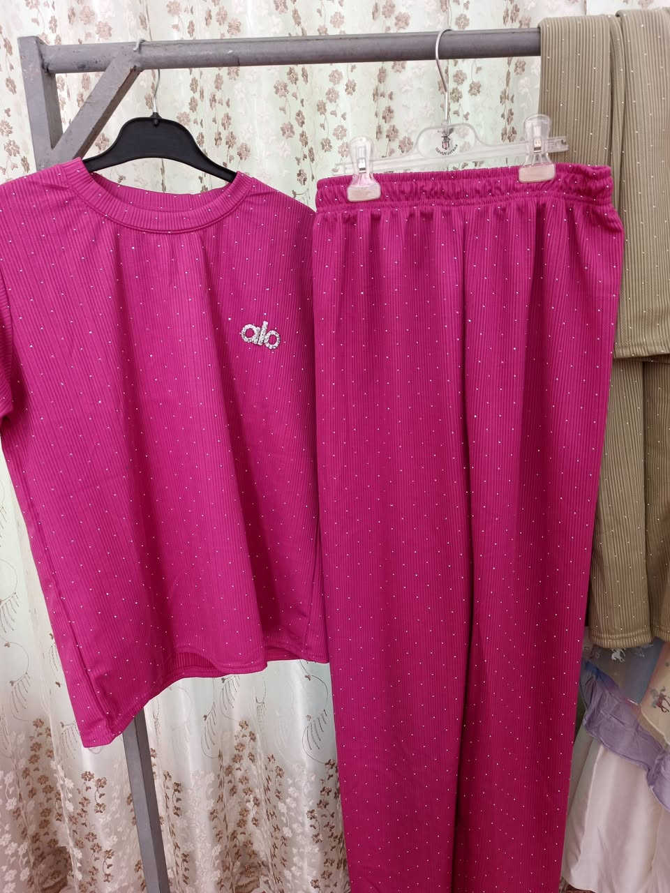 ملابس اطفال ومحير ونسائي هاي جمال البضاعه شنو يعجبكم علقو أدخل خاص تدللون أسعار مناسة


**إذا كنت صاحب هذا الإعلان وتريد حذفه لأي سبب، رجاءا أرسل رسالة إلى الدعم الفني**