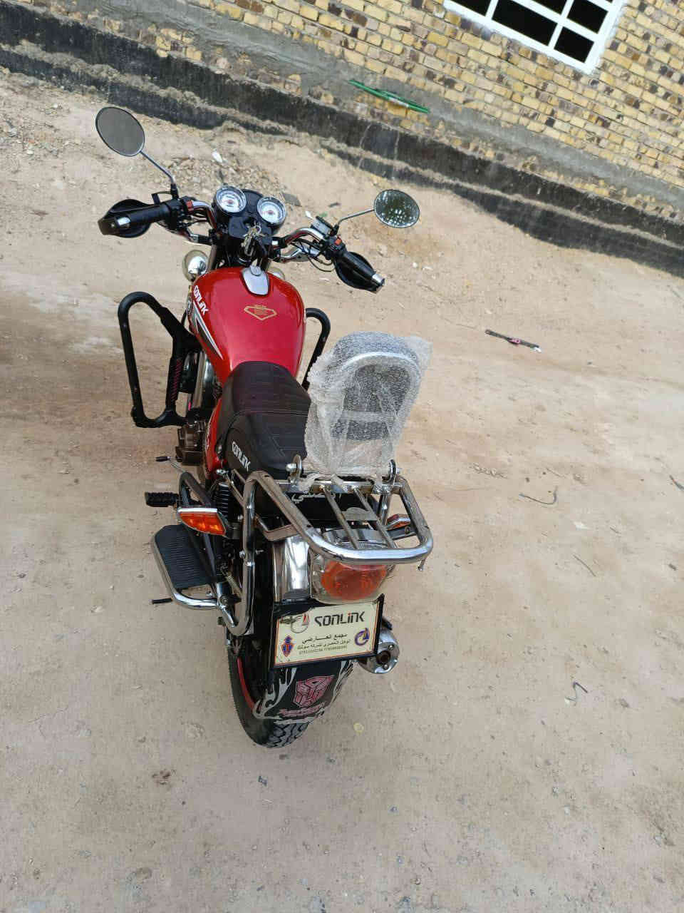 السلام عليكم ورحمة الله 
دراجة سونلك 2022 رقم دولي نجف بأسمي
دراجة حلوه وجديده محرك مبدل بوشه اصليه فقط 
السعر 1200 وبيها مجال مكاني نجف ***********
