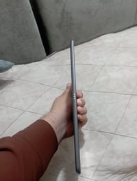 ايباد 9 • ٦٤ • نضيف