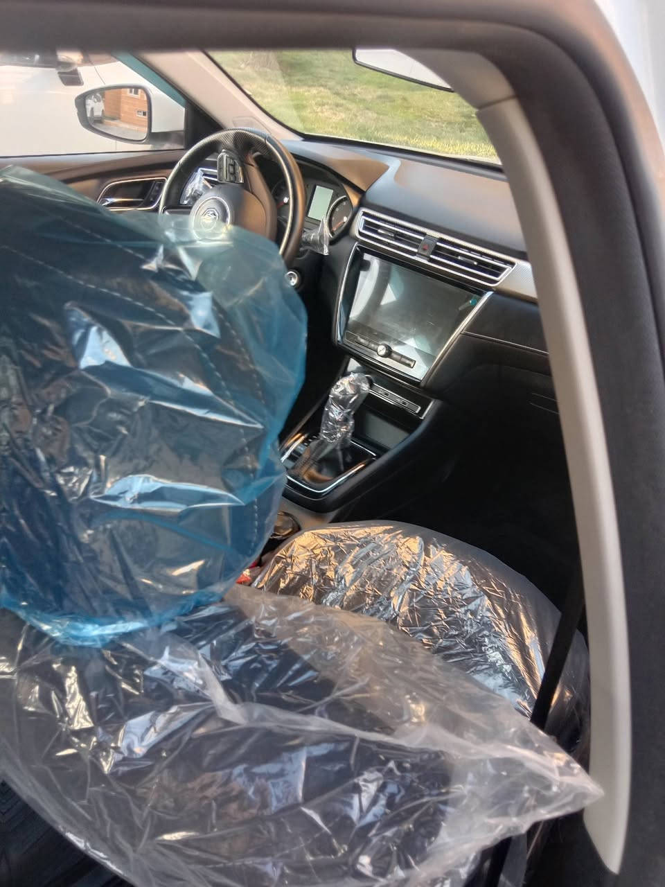 ام جي فايف
موديل 24 
سويج تحكمات استيرن جهتين
كامرة خلفية
حساسات اطار 
محرك 1500تنفس طبيعي 
ماشية 41الف ونص 
رقم دهوك بأسمي تحويل ثاني يوم
مكفولة من الصبغ
تقليم بالدعامية بسيط جدا جدا
كير ومحرك شرط
سيارة جديدة 
كير توماتيك
السعر 103 ومجال


**إذا كنت صاحب هذا الإعلان وتريد حذفه لأي سبب، رجاءا أرسل رسالة إلى الدعم الفني**