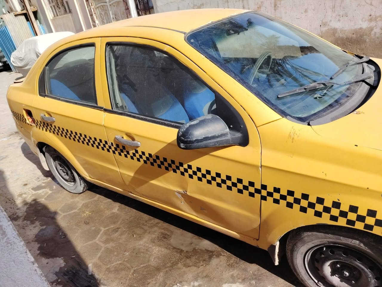 سلام عليكم 
افيو وراد امريكي 2007
رقم الماني صار 20 من طلع سياره بسمي 
اتصل على رقم ***********
