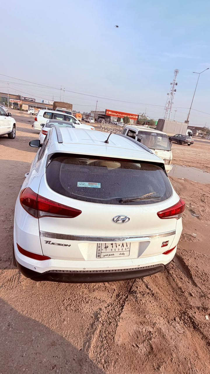 سلام عليكم
#توكسان  #خليجي #موديل 2018
 
#مراوس او بيع حسب لقناعه 

سياره كفاله عامة  
رقم بغداد

مكينه 2000 دوش   
مري شفط  
دبل لد امامي  
تبريد خلفي   
حساس 
تحكمات استيرن 
ثلاث مودات قياده اعتيادي /ايكو /
باقي موصفات معروفا
سعر 188 وبيه مجال للطيبين العنوان الدجيل  *********** بيه وتساب***********
