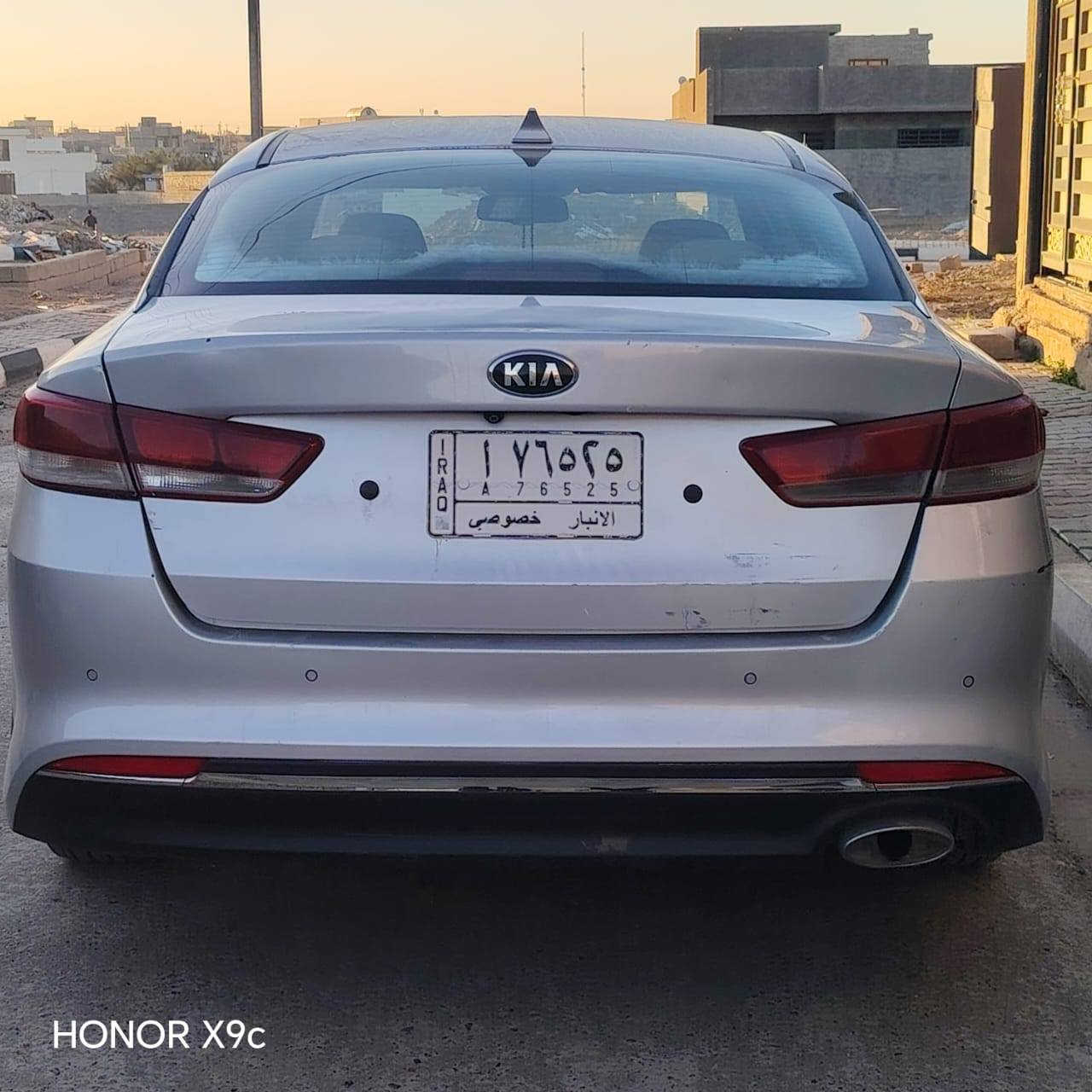 السلام عليكم
للبيع او مراوس بسياره موديل 19 أو 20
اوبتيما موديل 2018 وارد امريكي 
معوقين 3/1 تتحول بأسم المشتري عندي وكاله عامه 
رقم انبار
مواصفات السياره 
السياره فول مواصفات ماعدا البانوراما 
يعني السياره تشغيل بصمه ودخول ذكي كشنات تدفئه اشاره بالمري ومري شفط 
محرك السياره 2400 جي دي اي مرفوع كازكت 
الكير مكفول 
السياره احلئ من الواقع 
الضرر الجاملغ الخلفي جهة السايق كما موضح في الصوره والسونار 
سعر السياره 128 وبيه مجال 
للتواصل واتساب ***********
أو ماسنجر موجود
