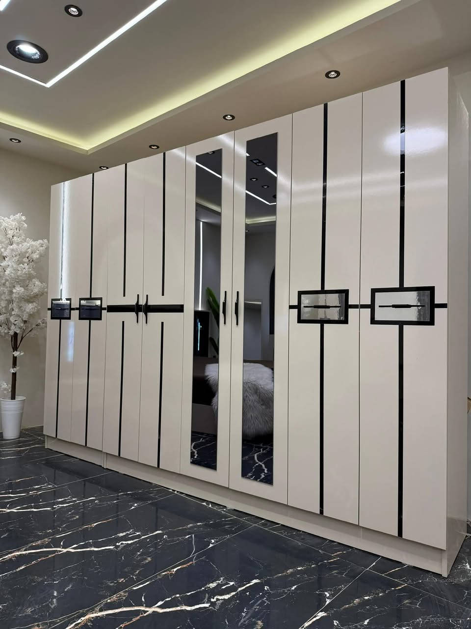 غرفه تركيه ١١ قطعه اخت الجديده بعدها بل اليلون السعر ٨٢٥ وبيهه مجال بسيط


**إذا كنت صاحب هذا الإعلان وتريد حذفه لأي سبب، رجاءا أرسل رسالة إلى الدعم الفني**