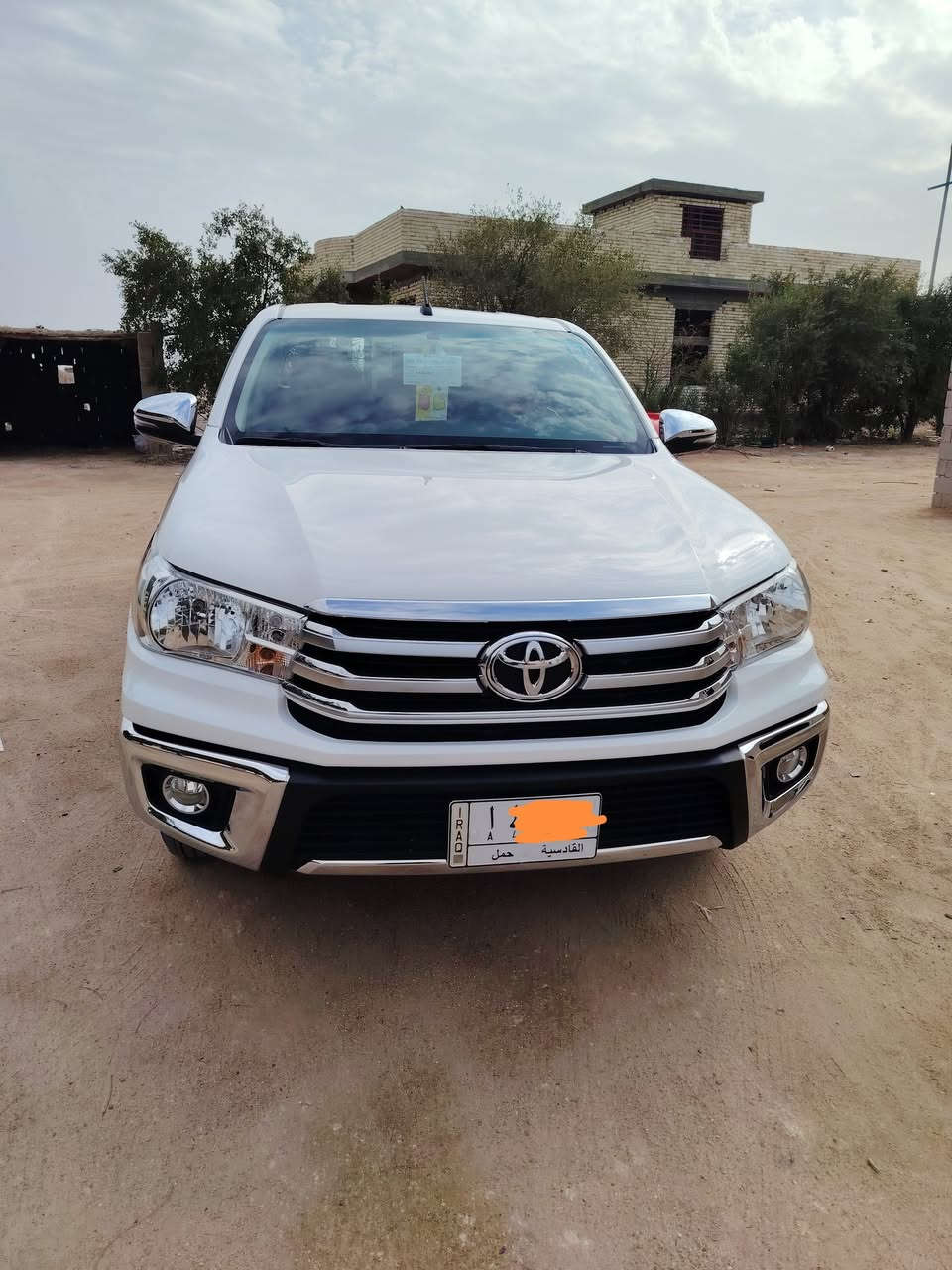 تيوتا هايلوكس للبيع ٢٣ قادسية مكفوله عام حته من الشخط علأ وضع الشركة ماشيه ٢٩ الف حقيقي تحويل ثاني يوم مكان السيارة النجف الحيدرية ***********
