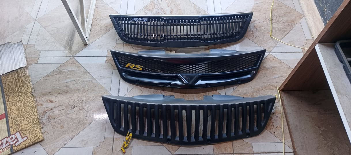 تعديل سيراتو فورتي
***********
يدات اسود كفر مرايه لحايه دوسات شباك شفقه جام خلفيه سبايدر
