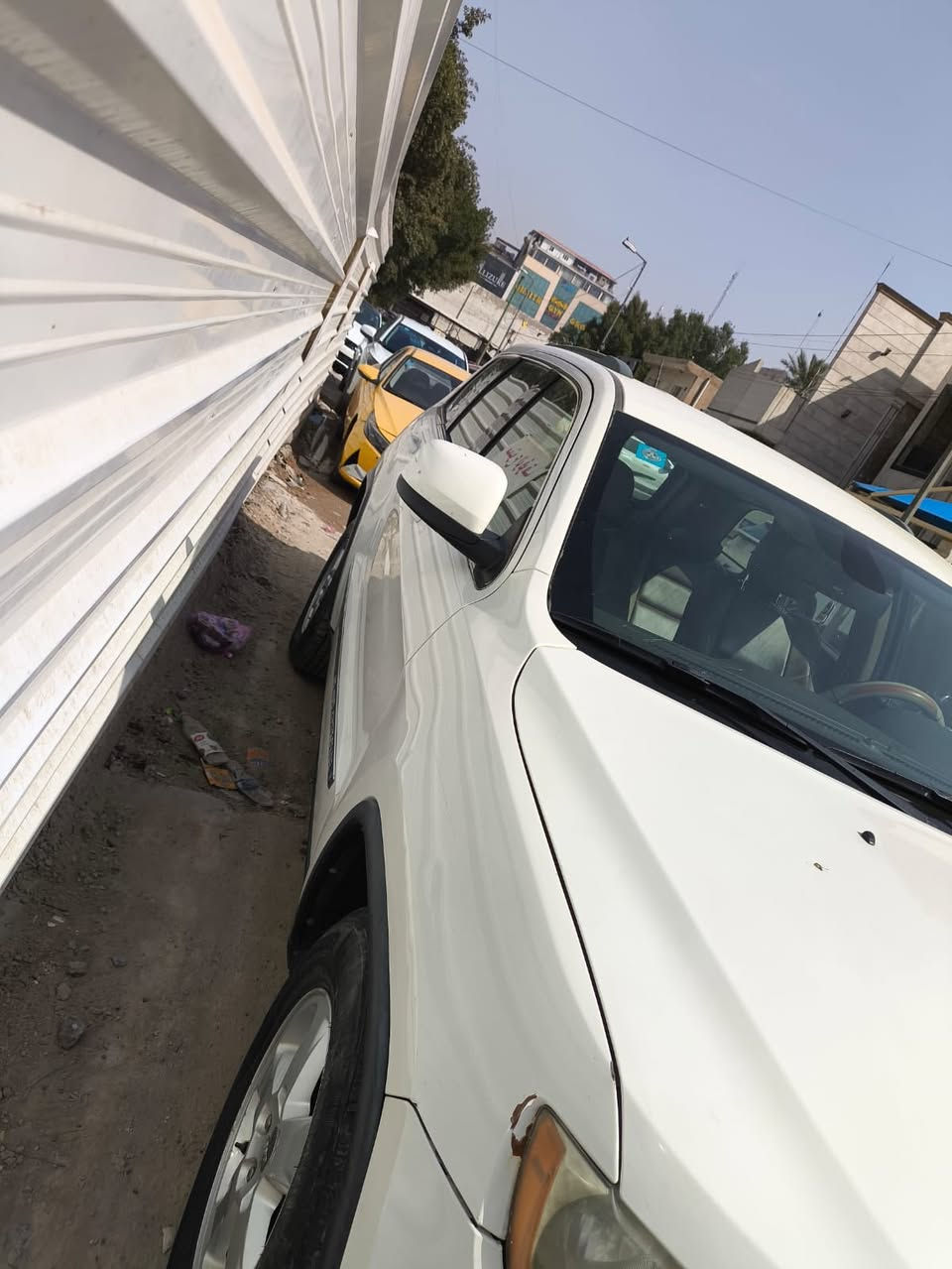 سلام عليكم جيب موديل ٢٠١١ حادثه صبغ جاملغ امامي فقط بدون دواخل كير مكينه تبريد مكفول مكاني بغداد الراشديه 
***********
