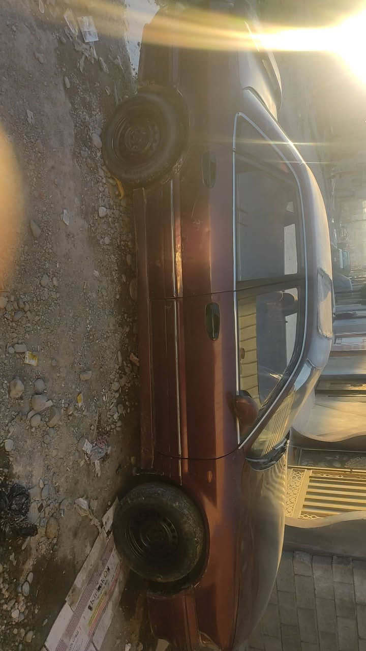 السلام عليكم ورحمه الله وبركاته سياره ميتسوبيشي موديل 91 رقم نينوى اخضر سنويه ساقطه 24 شرط التحويل السعر 18 ورقه وبيها مجال رقم الهاتف ***********
