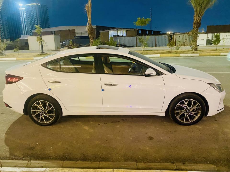 سلام عليكم
2020 فول مواصفات

ماشيه 60

السونار مرفق مع الصور

قبل لا تخابرني شوف سونارها سياره مكفوله

مكاني بغداد 

***********
