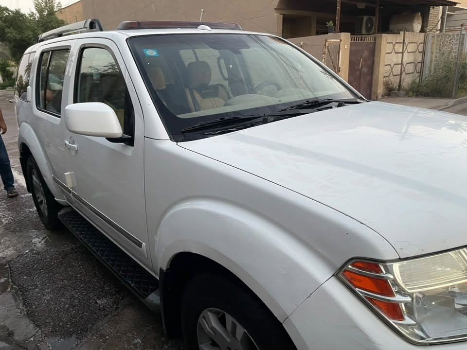 باثفايندر 2012 وارد امريكي
ب١٦ مليون وبيها مجال 
مكاني ال٦٠٠ حي اور 
وهذا رقم التلفون ***********

ملاحظة الصور قبل اسبوع من الغسل
