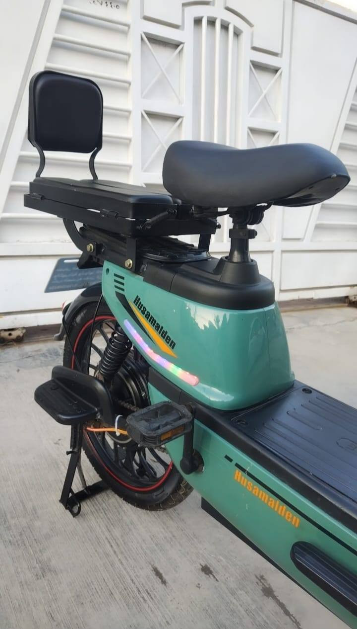 السلام عليكم دراجه شحن حجم 20 لون زيتوني دراجه بعده لوك اخت الجديده استخدام قليل موديل 2025 كامله كل نقص مابيه وياه بصمه وسويج وشاحنه الاصلي
السعر 325 الف
العنوان بغداد الامين الثانيه 
رقم ***********
