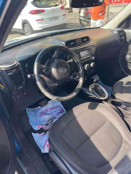 السلام عليكم 
كيا سول موديل (2016) وارد امريكي حادث جاملغ وبنيد كما مرفق بالصور محرك (2000) لون مميز مكان السياره بغداد السعر (115) بيه مجال بسيط للاستفسار *********** بغداد
