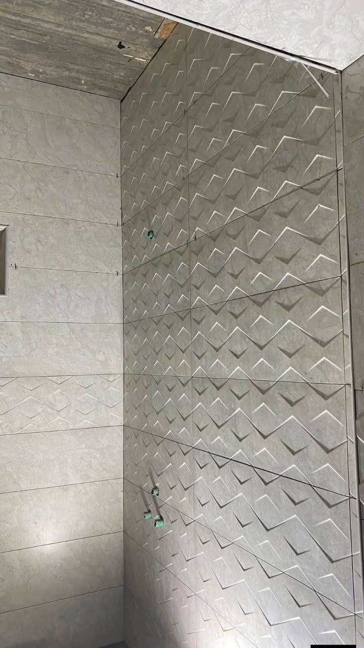 خلفه تطبيق سيراميك جدران ارضيه شغل نضيف اسعار مناسبه تواصل ***********
