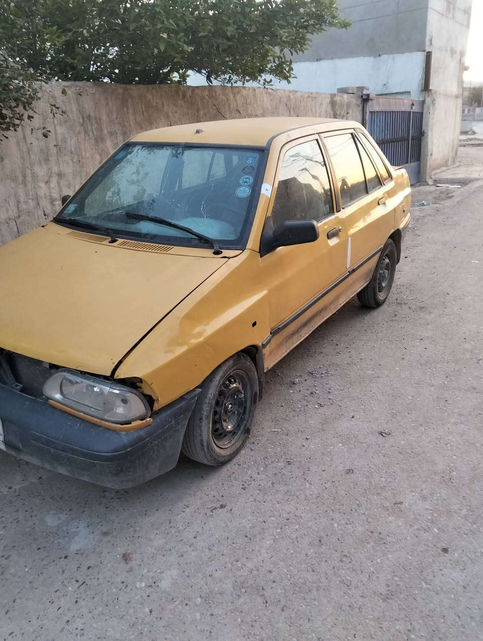 سلام عليكم ورحمة الله وبركاته عندي سايبه البيع موديل 2013 كير محرك زينات حيل السياره  شايله روحه سنويه عضم عاج رقم بغداد السعر 22 بيها مجال الطيبين قليل حك الجيه مايجبك اعبر المنشور ، ***********
