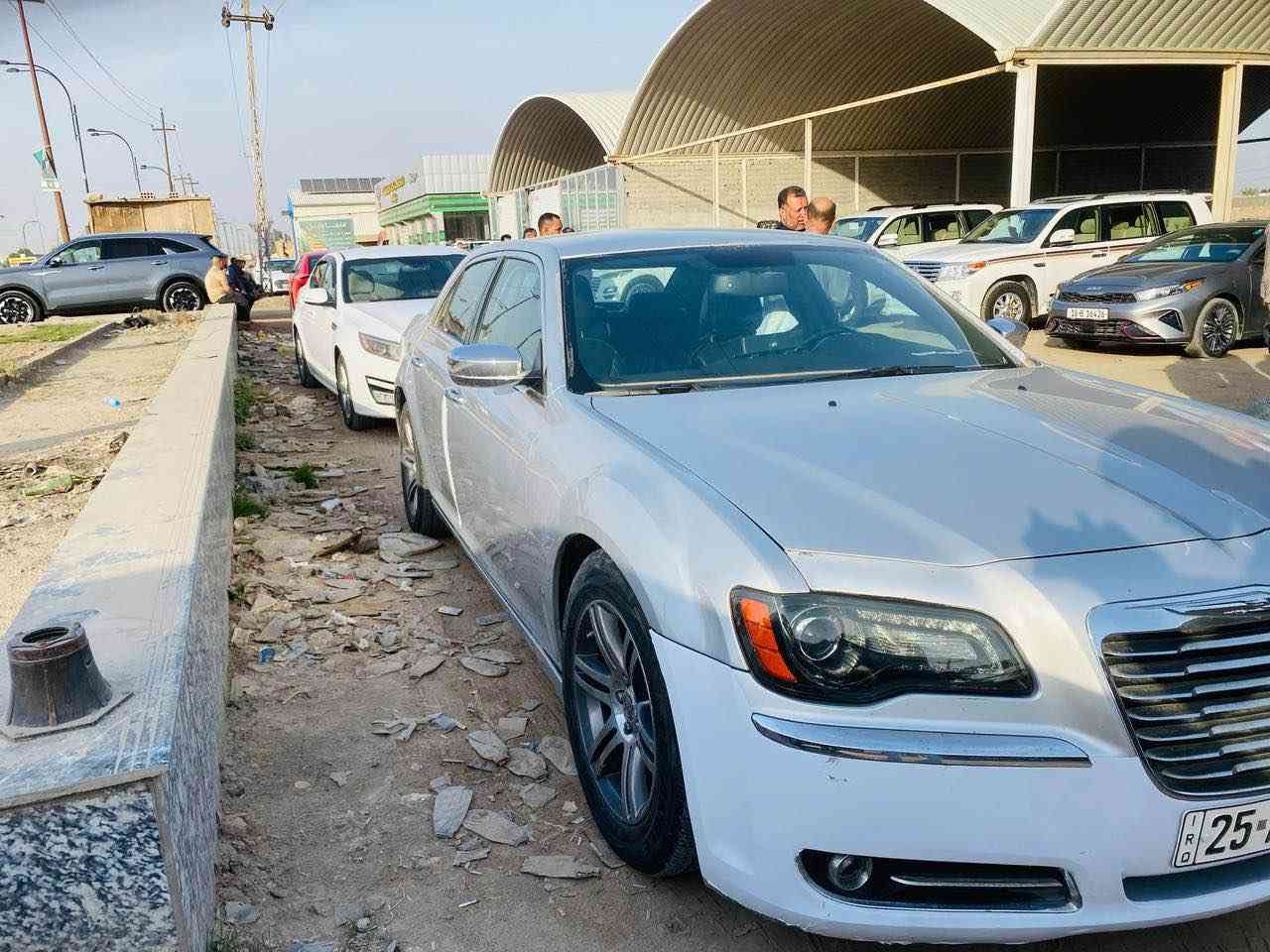 بيع او مراوس 
اوباما 12كندية لمتد عدى الفتحة لون سلفر ويل خليجي كير طيارة رقم كركوك إنكليزي ومشروع وطني وبأسمي 
سيارة داخلة كلين وبالعراق تبديل جاملغ اصلي نفس اللون وباب سائق صبغ وطخة موضحة بالصور
دواخل جديدة لوك تدفئة كشنات شاشة كبيرة ومنظومة زينون نهاري 
سيارة حلوه بيها كير ومكينة يخبل 
السعر 160 وبيها مجال بسيط 
تقرير الحادث موجود وكامل 
مكان السيارة بابل مركز مدينة 
***********
*********** حلة, بابل
