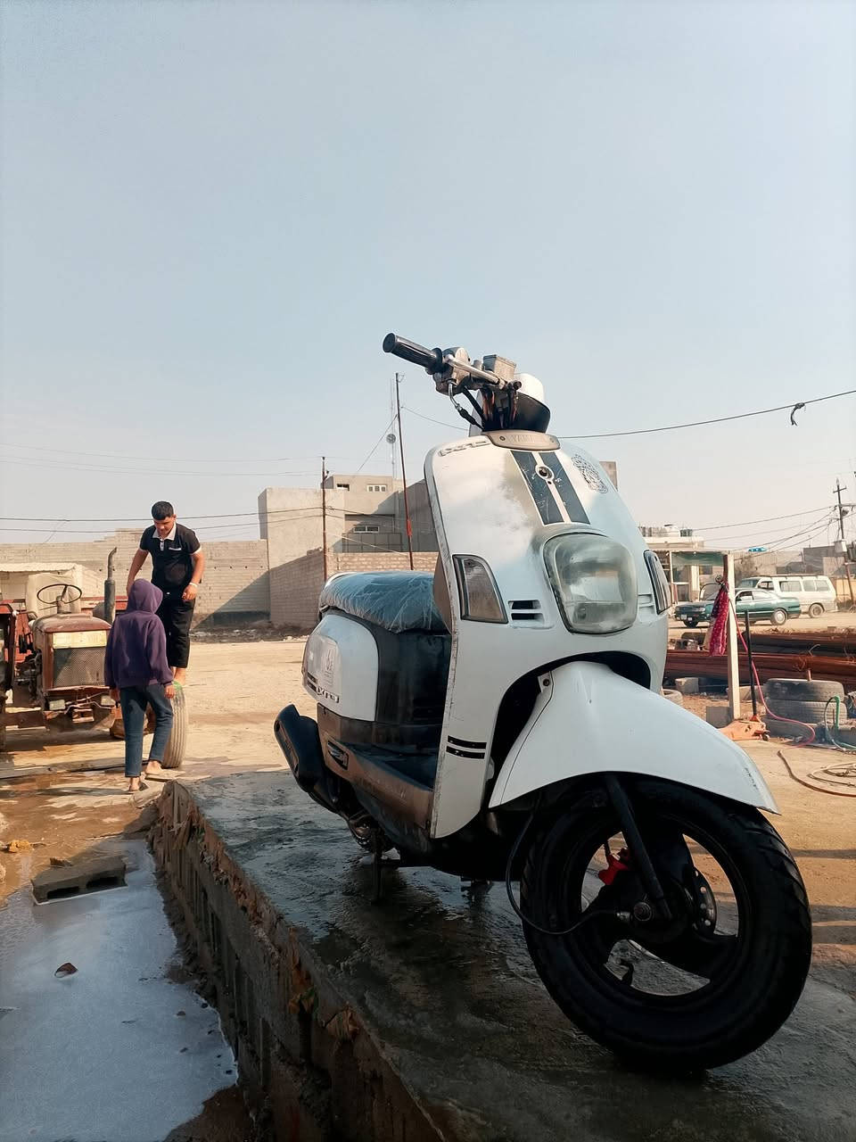 اسلام عليكم ماكس بوليس للبيع دراجه شوفت عينك خير من الله كله بلادي كفرات مختمه كهربائيات كلهة شغاله محرك ممفتوح اسبانه ممدوده عليه سلف هندر السعر 700وبيهة مجال العنوان بعقوبه تحرير ..***********
