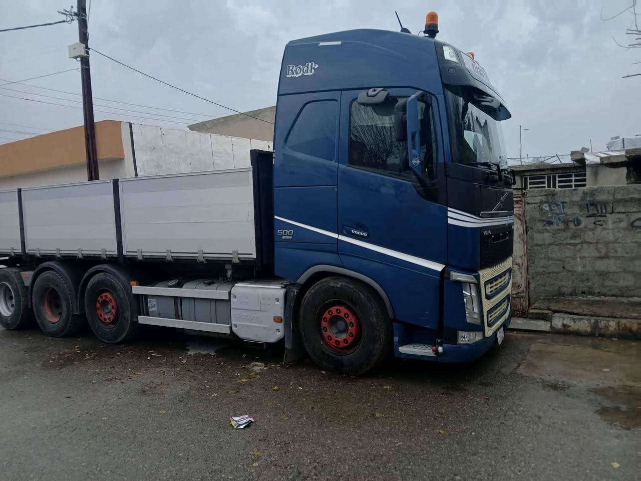 سيارة فالفو 2016 قاطرة
فالفو قلاب سکس ویل جوت تایە مزود بسنگل سحال و فرند اکسل تاک تایە باریک دبل قمار جوانب متحرک 

وزن سەنەوی 32.5 تەن

 ڕەنگ ازرق +قلاب ازرق و رساسی

 سحال خلفی مزوج +سحال

کیر اوتوماتیک

حجم محرک 500

قمارە /خطين

مواصفات/تبرید/سلاجە جهاز قهوە حساس دبل منامیە کشن کهربائی
رقم التلفون    ***********
