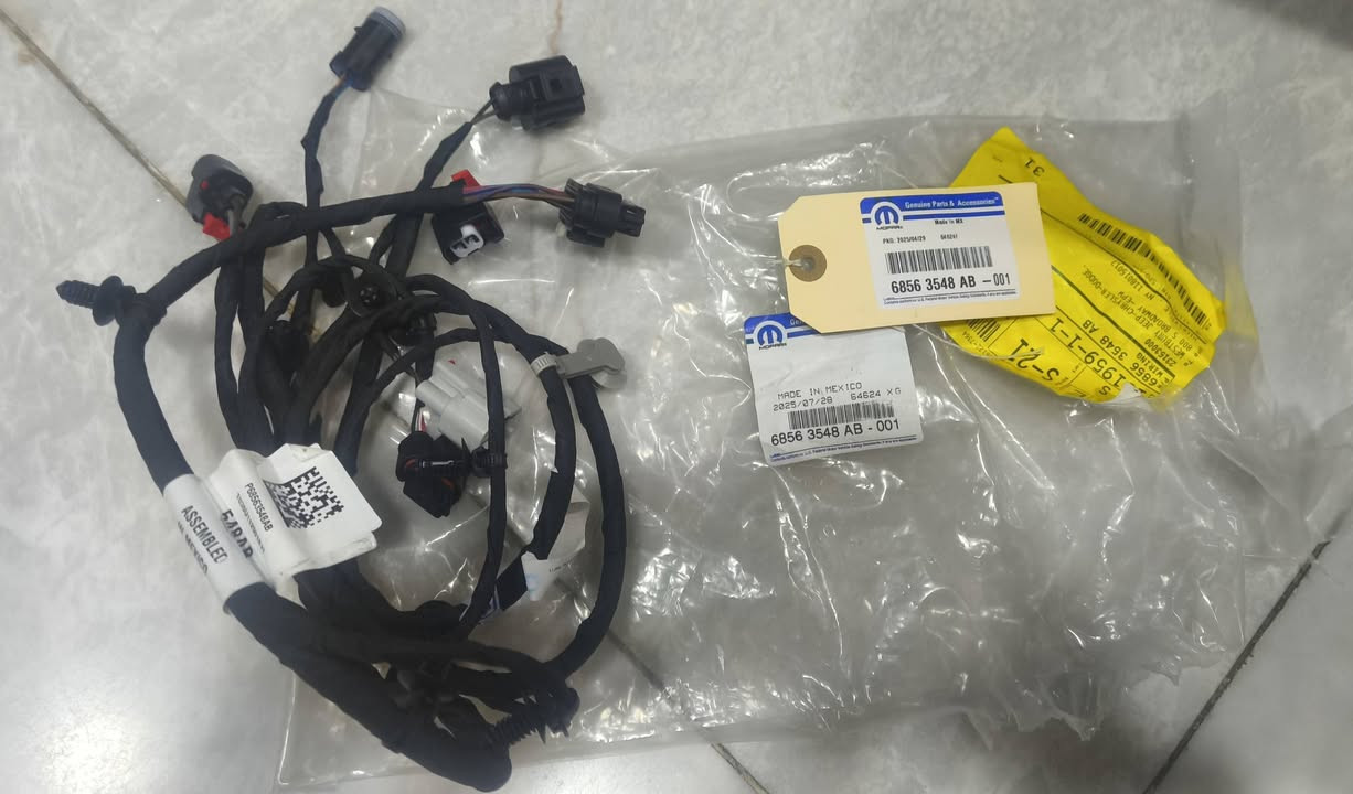 السلام عليكم 
تحية طيبه
عندي غراض  رام 2025  
1-بلوجكتور جهة اليسار
2- هوك جهة سائق
3- ضفيرة دبة المي 
4-براكيت لايت السائق 
5-  راديتر عدد 3  كاملات اصلي وكاله شرط ما مركب نهائيا  ملاحضة المحرك الجديد 3.0🔴
6-براكيت دعاميه خلفيه ريبل 25
7- قاعدة رقم 
8-لايتات يمين ويسار  يرهم على فئة limted &rho & tungsten 
اصليات من موبر اميركا  🔴

اخواني الاعزاء الاغراض جميعها ما مستخدما عدا بلوحكتور مفتوح من سياره 25 
الي يحتاج يتواصل على الخاص  واني بالخدمة


**إذا كنت صاحب هذا الإعلان وتريد حذفه لأي سبب، رجاءا أرسل رسالة إلى الدعم الفني**