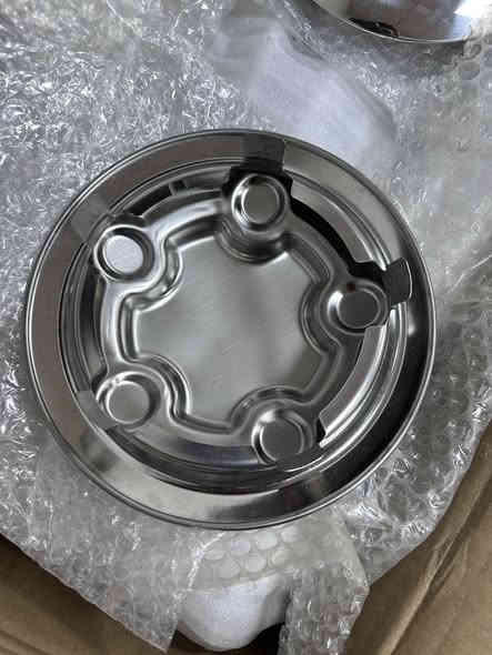 السلام عليكم الي جان يدور ع طوس مال فكتوريا توفرت جديد بالنايلون بالكارتون😅 للاستفسار واتس *********** يتوفر توصيل  لكافه العراق
