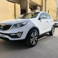 كيا سبورتج خليجي  2014 شركه القلم السياره مكفوله من الصبغ والضربه وبار...