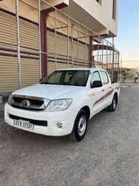 هايلوكس ٢٠١١ • جير اتوماتيك • أربيل