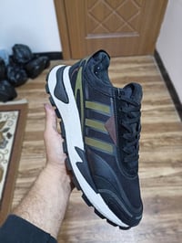 ادداس • اسود • قياس 44