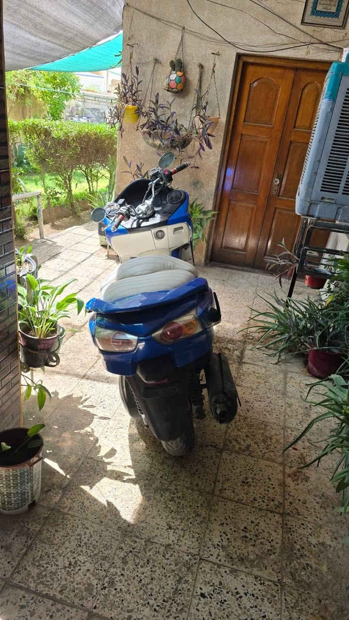 السلام عليكم فورزه ٠١٠ للبيع دراجه كامله نقص بس جاملغ امامي  أوراق بيهه سعر مليون و٤٥٠ وبيهه مجال مكان بغداد


**إذا كنت صاحب هذا الإعلان وتريد حذفه لأي سبب، رجاءا أرسل رسالة إلى الدعم الفني**