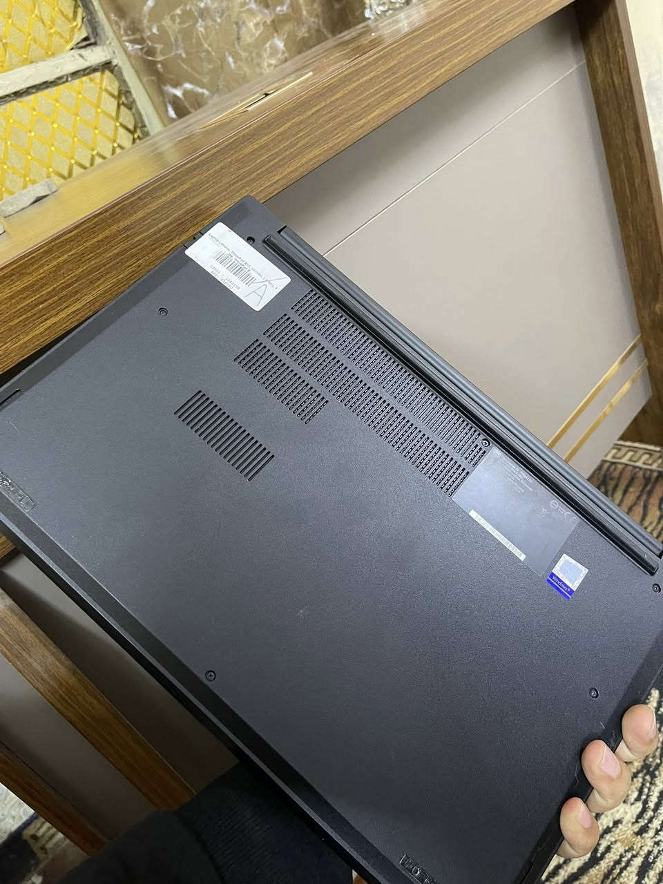 السلام عليكم
لابتوب  (Lenovo) ) Think Pad مثل ماموضح في الصور 
لابتوب نضيف كلش بيها شخوط في الشاشه فقط 
ا i3-10110U
ا رام (8)
اهارد (500) ssd 
ا سعر 275 وبيهة مجال 
ا (***********)
