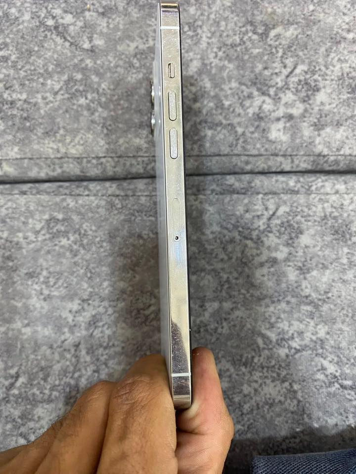 آيفون 12 برو ماكس
ذكره 128 

تك سيم 

نموذج M 

بطاريه 100 مبدله اصليه

شاشه مبدله اصليه

فيس إيدي شغال 

كأمره 1x متوقفه البقيه كلهم شغالين 

كامرته تخبل 

السعر 250 بي مجال بسيط 🤍


**إذا كنت صاحب هذا الإعلان وتريد حذفه لأي سبب، رجاءا أرسل رسالة إلى الدعم الفني**