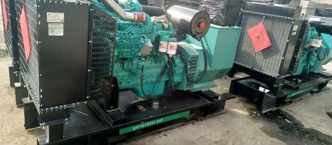 🔥 للبيع مولدات كمنز أصلية – زيرو 🔥
⚡ كمنز 24 فالف
▪️ حجم 114
▪️ 250 كيفي
▪️ نظام حماية متكامل
▪️ جاهز للتشغيل
⚡ كمنز حجم 102
▪️ 150 كيفي
▪️ نظام حماية كامل
▪️ زيرو لم يُستعمل
📍 بغداد – جسر الفرنسي
📞 ***********
