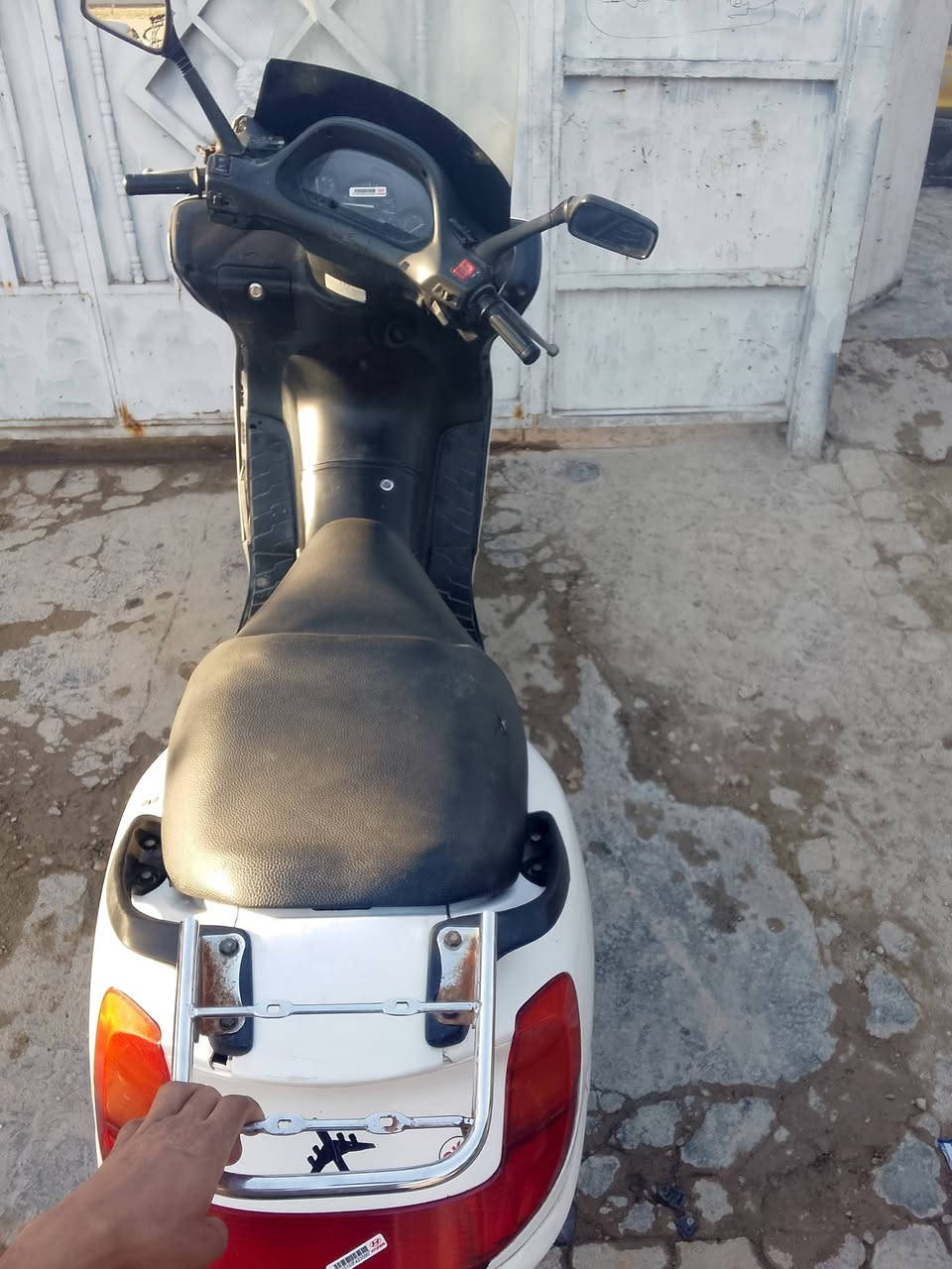 فورسايد 04 دراجه خير من الله محرك لا صوت لا تبخير ولا نضوح دراجه نضيفه نكره سلف بكل  تخم تاير لايت زنون عالي او ناصي كيج حماوه كيج بانزين شغال بريكات اماي خلفي شغالات سعر 450 مكان بسمابه للاستفسار ***********
