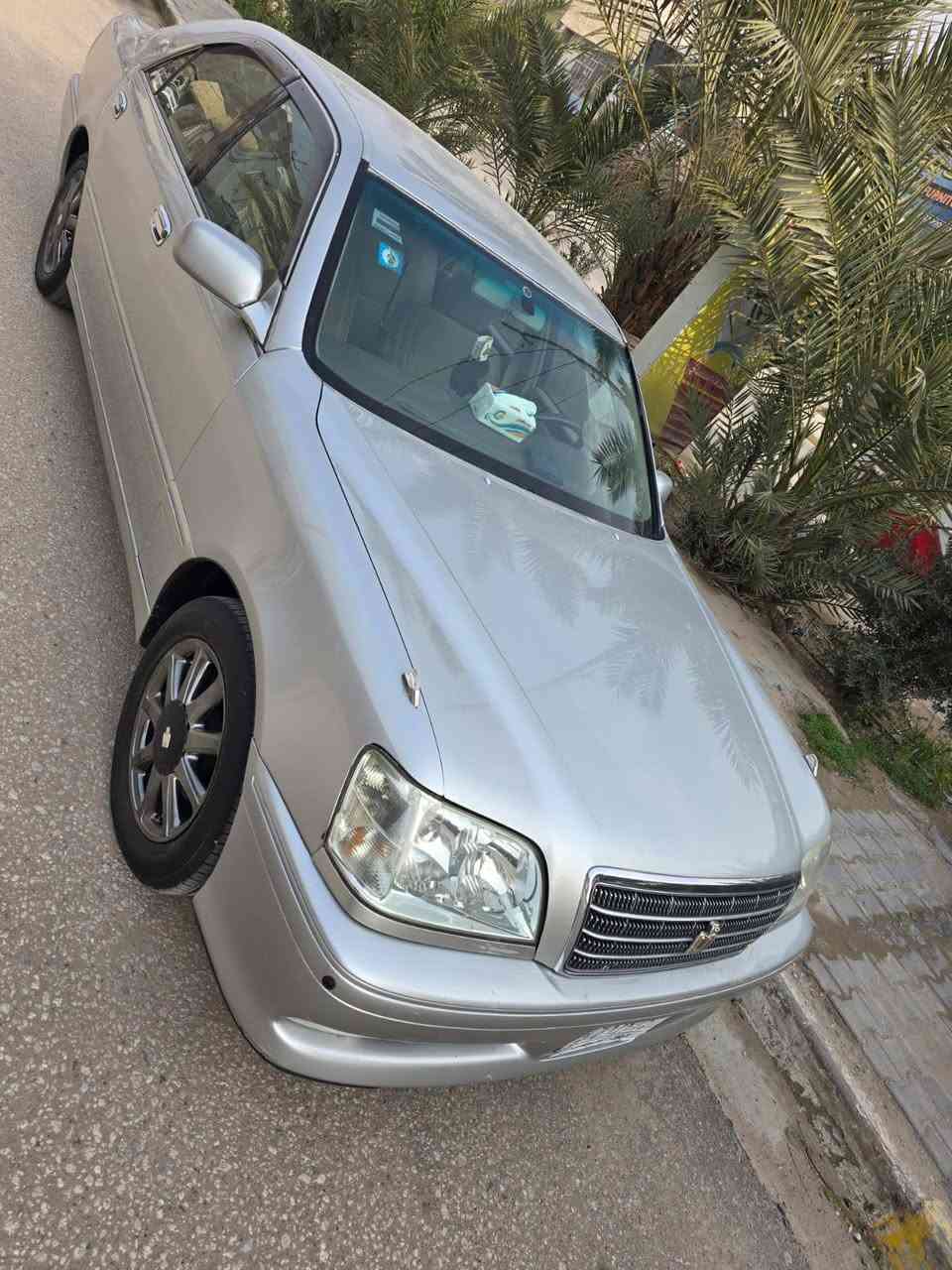 السلام عليكم ورحمة الله بدون 
مراوس فقط بيع السعر48
ملكه لون سلفر كرستال أصل 4 دكم فول ستيرن كهرباء دبل شاشه تعملعدى الفتحه سياره جديده كارتووون حدايه جديد قبل اسبوع شديته تحويرت نجف جوه دشبول امارات السياره ترايك 180س وين متريد اطلع تخم تاير جديد كير  ومكينه جدد السياره أحلى من الصور ب الواقع متوئم كركوك أرقام وسنويه وملسق كله أصلي  صديقي السياره تشوفه غاليه اعبره انشاالله تحصل اغاته اكو سيارت حتى ب30 آسف على اطاله ***********
