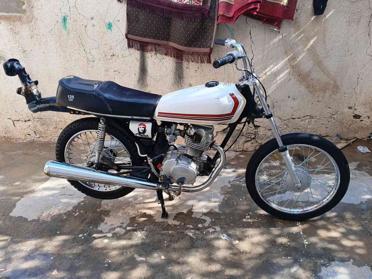 السلام عليكم أربع كير تعمير جديد أوراق سكنر مكينه ارشه السعر 450وبيها مجال قليل *********** العنوان كربلاء طويريج
