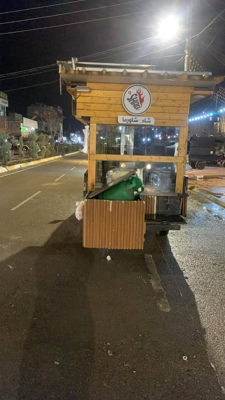 السلام علیکم 
هایفی 2012 بۆ فرۆشتن بە کامل ئەشیاوە 
کامل ئەشیای شاورمەی لەگەڵە هیچ نەقسی نییە 
سەیارەکە 2012یە هەموو گیانی بە شەرتە بێ مەسروفە 
شوێن ڕانیە 
***********
موشتەری تێل بکا
