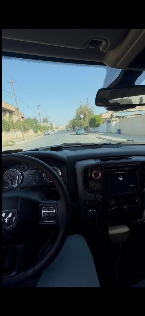 سلام عليكم🌹
رام كلاسك 2023 6 سلندر ( تترقم شمالي)
لون فيراني 
السيارة نضيفة ✅
باب طويل بودي قصير ( المرغوب ) ✅
المواصفات شاشة كبيرة ✅
كير موس✅
كشنات قماش✅
ويل بلاك✅
فوريل + تو ويل ✅
اماكن تخزين✅
السيارة سعرها جداً مناسب🌹
للاستفسار *********** يوجد واتساب 🌹
