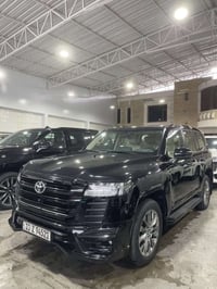 لاندكروزر GXR • ٢٠٢٤ • رقم بغداد