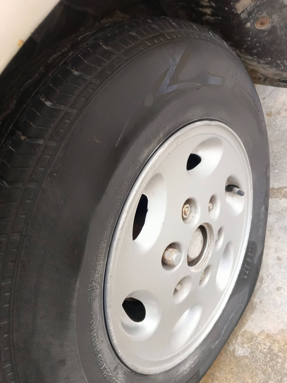 السلام عليكم بريجو موديل ٩٦ سنويه ٣١ رقم بغداد دولي تخم تاير كهرباء محرك كير اكسل.شواصي بيهن تعمير درجه فول دوشمه  بس حجل يرادلهه وللعلم عندي حجل يعني بس شغلهه 
السعر ٤٧ وبيهه مجال بسيط 
***********
