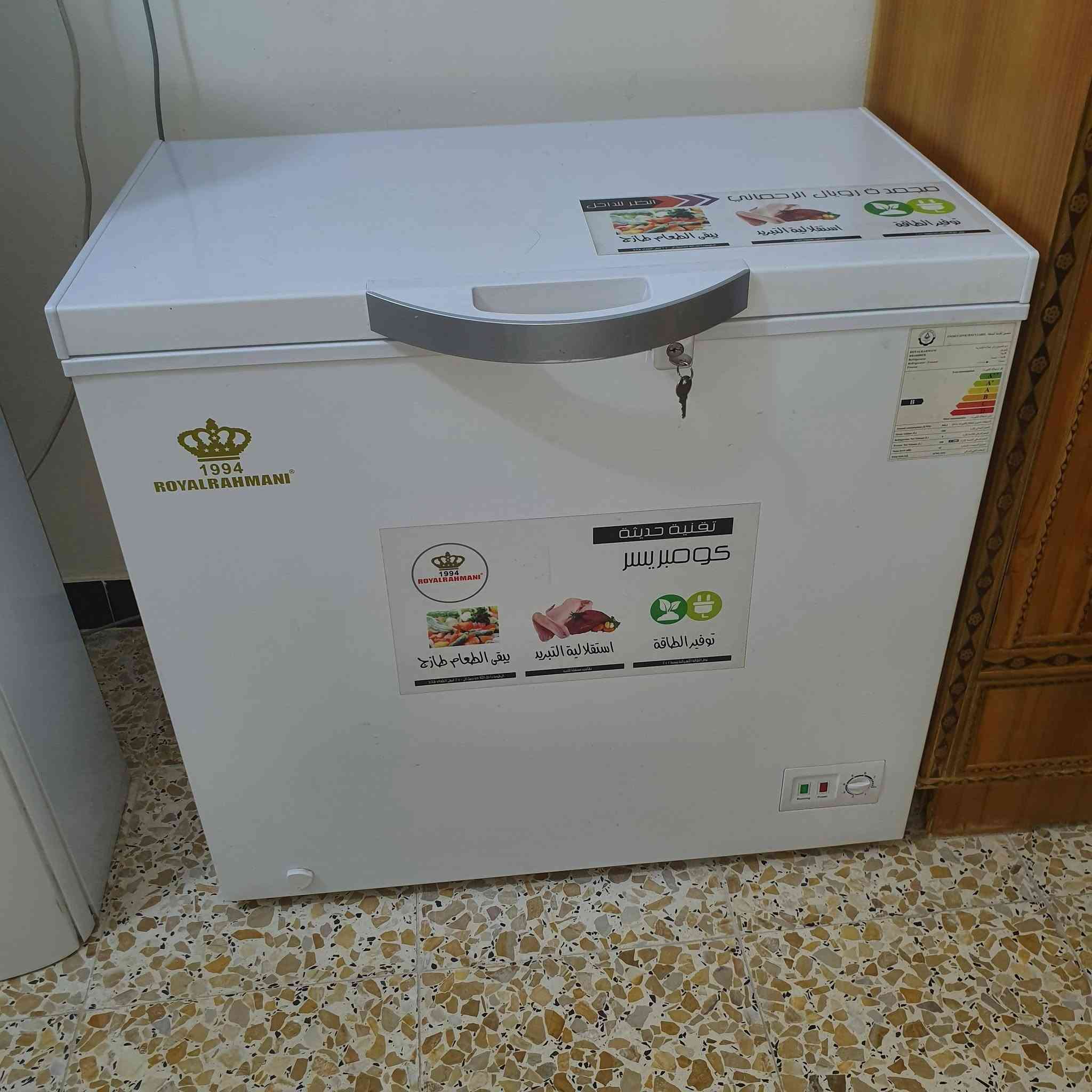 مجمده للبيع ماطور مالته عاطل كشر جديد قفله 90الف مكان شارع خوله ***********
