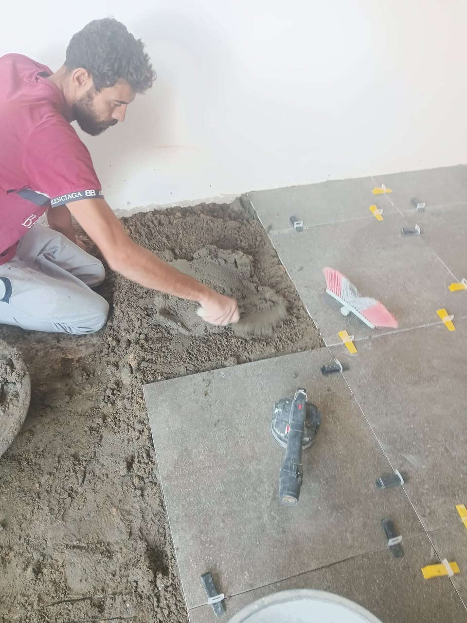 تطبيق بيت بورسلين 60×60 أبو أحمد لأعمال البناء والكاشي بأنواعه والسيراميك ***********
