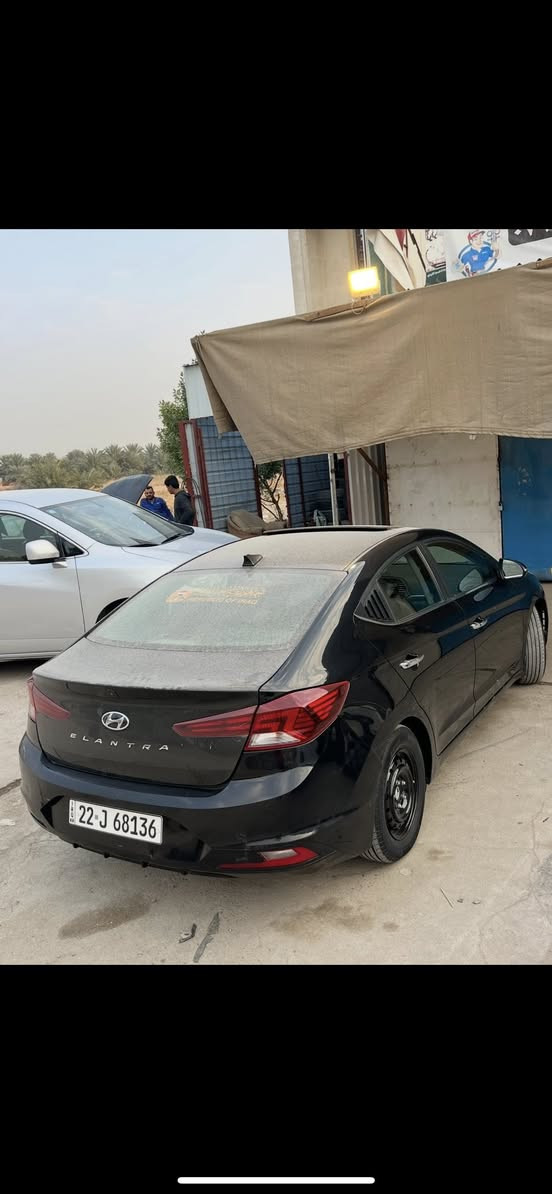 السلام عليكم 
النترا ٢٠١٩ فول مواصفات بصمه فتحه كشنات جلد تدفئه ستيرن تدفئه شاشه جبيرا كامرا رادار نقطه عمياء توقف ذاتي تحديد مسار جنطه حساس تنفتح عند الاقتراب تشغيل عن بعد اشاير بلمري  كشنات جلد بلاد لايت زنون تايرات جدد صدر جديد رقم اربيل باسمي تحويل ثاني يوم سيارة حادثهه سرقه قطعتين بدون ضربه بيهه بلعراق طخه بلباب ومصبوغ مكان سياره غزاليه السعر ١٣٢ مجال بسيط حك جيه *********** متواجد واتساب
