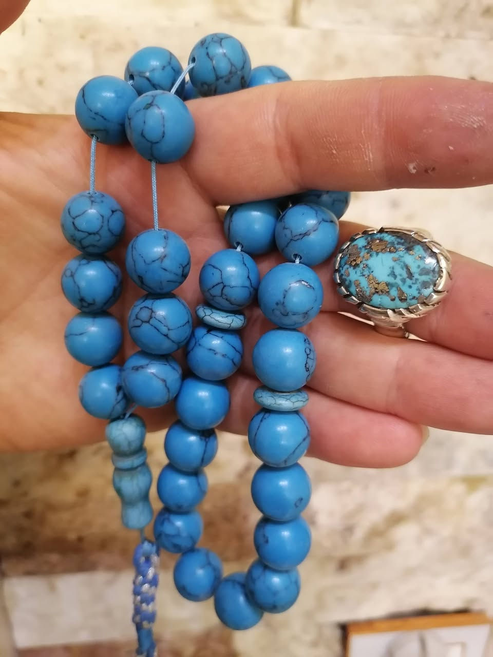 السلام عليكم
محبس فضه 925 من حجر فيروز نيشابوري الأصلي
مع سبحه فيروز خشنه ٣٣ خرزه
وزن مسباح ١٠٠ غرام
قياس محبس ٢١ ٢٢
المكان النجف الاشرف ويوجد توصيل


**إذا كنت صاحب هذا الإعلان وتريد حذفه لأي سبب، رجاءا أرسل رسالة إلى الدعم الفني**